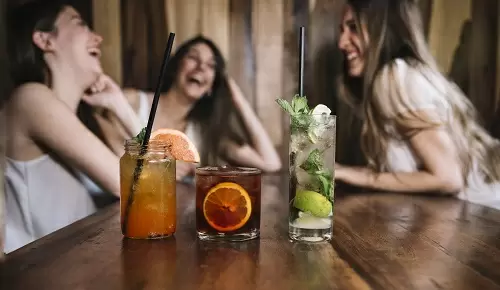 El consumo excesivo de alcohol aumenta la edad epigenética en las...