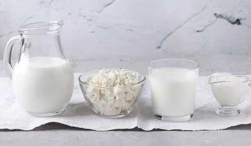 4 alimentos ricos en probióticos para tener una piel más joven